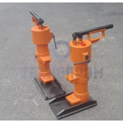 Домкрат гидравлический путевой ДГП 20-200 Домкрат гидравлический путевой ДГП 20-200