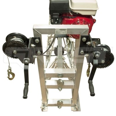 Головная секция 3 м виброрейки GROST SVR с двигателем Honda GX160 Головная секция 3 м виброрейки GROST SVR с двигателем Honda GX160